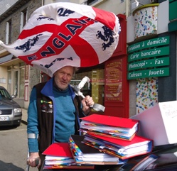 Maurice with St. George's flag and 4 bundles